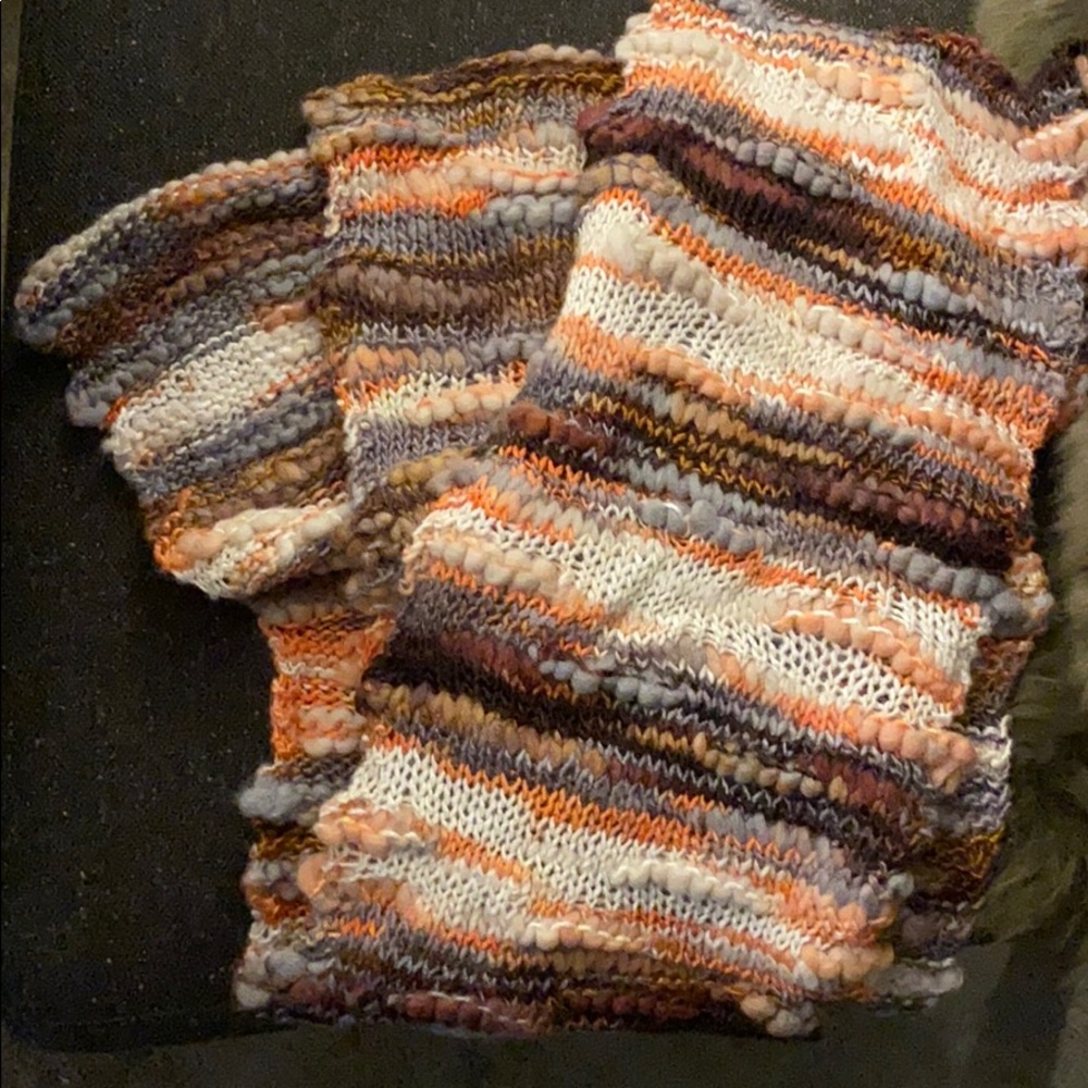 Beautiful cozy new scarf